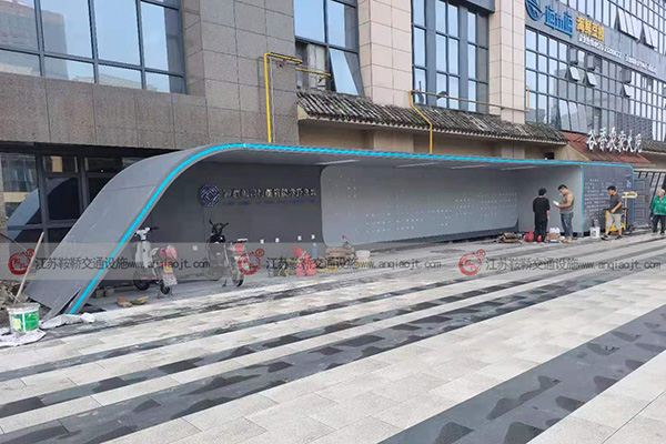 <strong>現(xiàn)代候車亭需要具備哪些功能？</strong>
