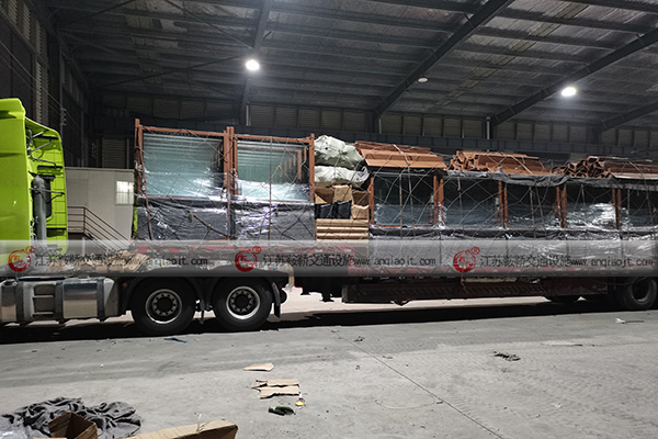 <strong>兩大建造趨勢(shì)的公交候車亭設(shè)計(jì)說(shuō)明，和現(xiàn)代化可以接軌。</strong>